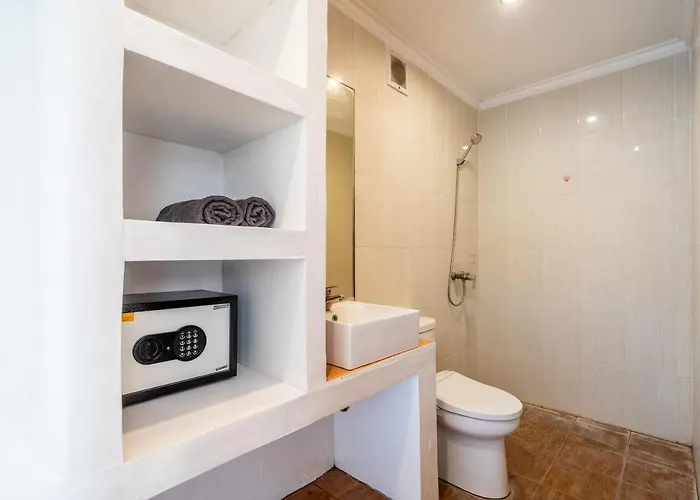 Lumturi House - Centrally Located Konukevi Seminyak